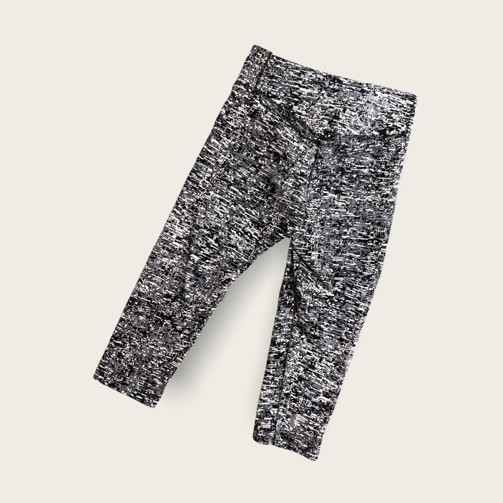 Nike Crop Leggings - Picture 7 of 7